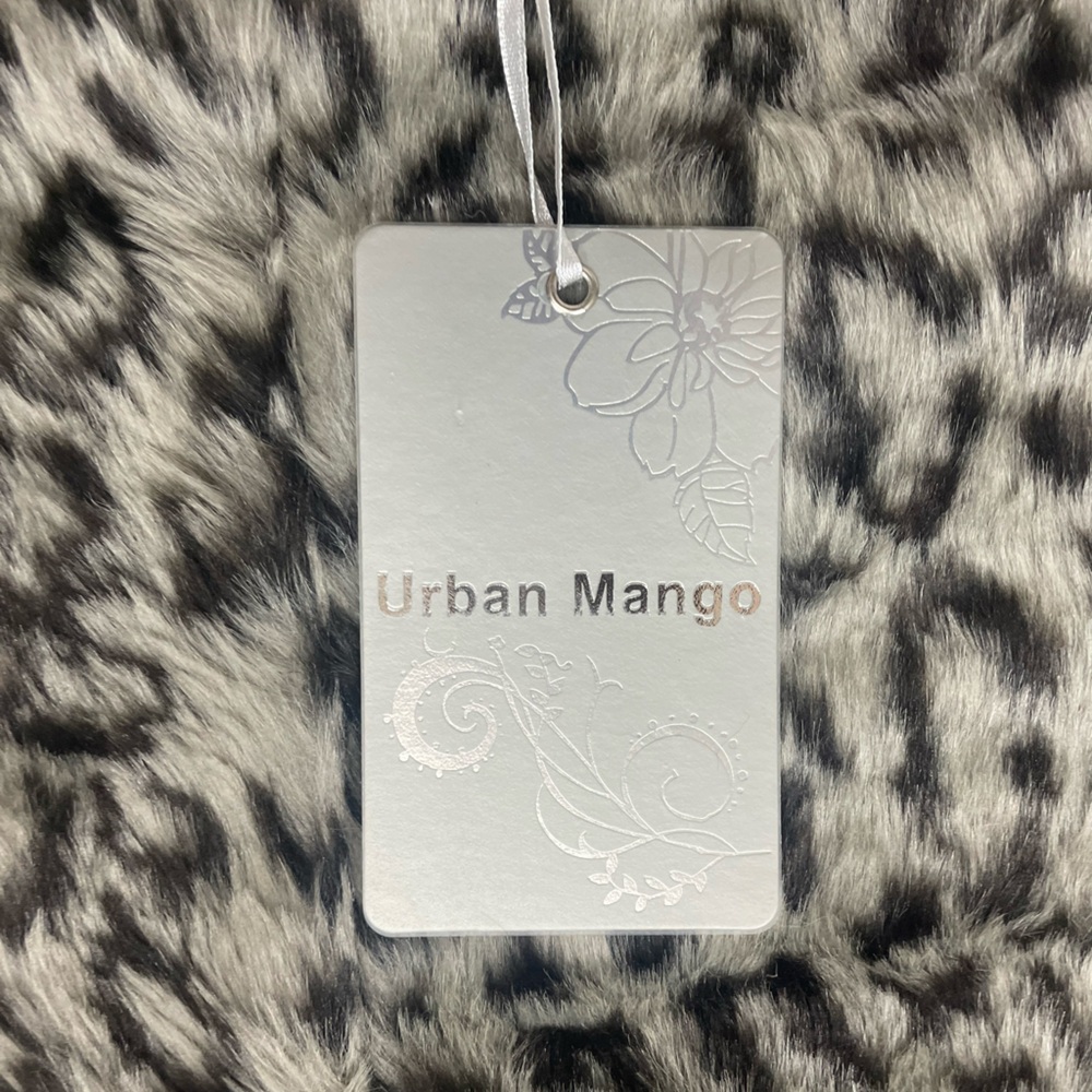 Urban Mango Snow Leopard Print Faux Fur Boot Covers NWT - Picture 5 of 6